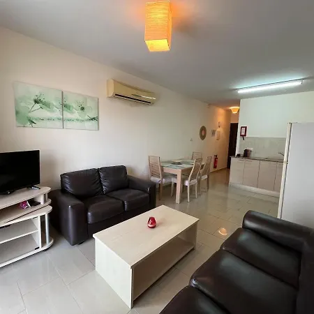 Apartment 2 Bedroom Apartment, Pools, 800m To Beach, Kyklades *